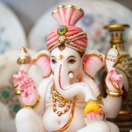 statue-of-Ganesha-holding-a-modak