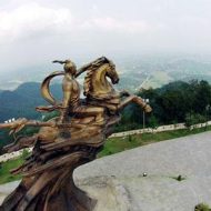 Artwork of Thanh Giong fighting off invaders