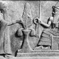 Mythlok - Nanna Suen carving Stone carvings