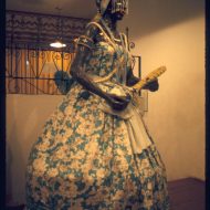 Mythlok - Nana Buluku statue