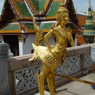 Mythlok - Kinnara statue