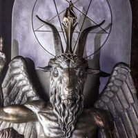 Mythlok - Shetani statue