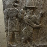 Mythlok - Inara carving