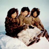 Mythlok - Kadlu 3 sisters