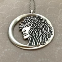 Mythlok - Hina pendant
