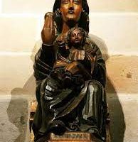 Mythlok - Mari modern figurine