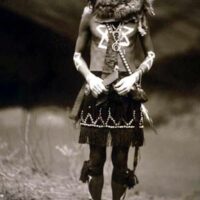 Mythlok - Tobadzistsini shaman