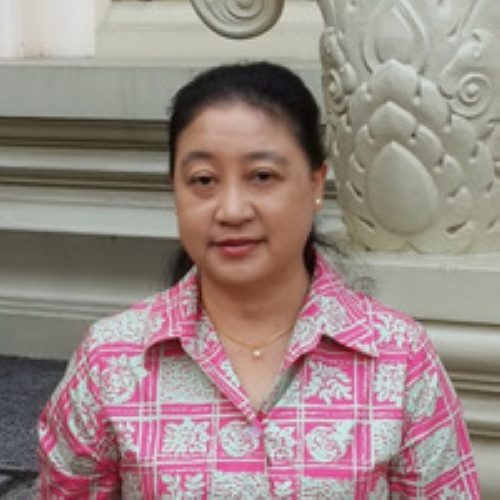 Image of Thai folklore expert Dr Siraporn Nathalang