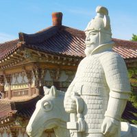 Statue of the Korean king Jumong